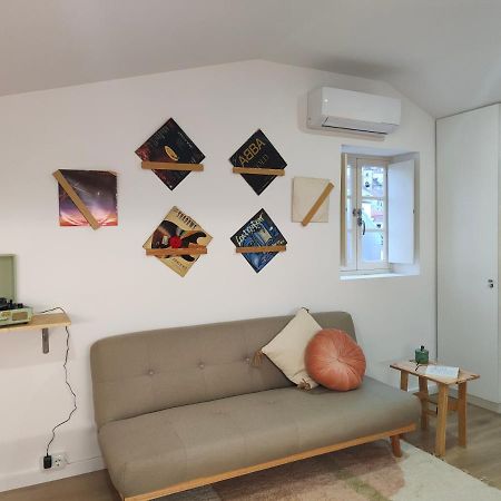 Wood Essence Apartment - Cozy Balcony Коимбра Екстериор снимка