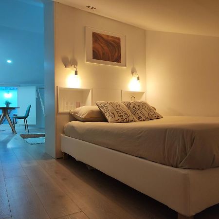 Wood Essence Apartment - Cozy Balcony Коимбра Екстериор снимка